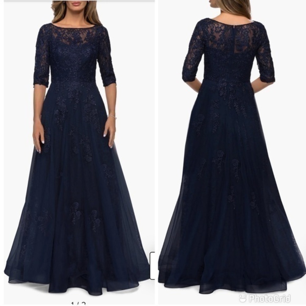 ▶️ La Femme ◀️ -28036 Quarter Length Sleeve Floral Lace A-Line Gown Navy Size 8